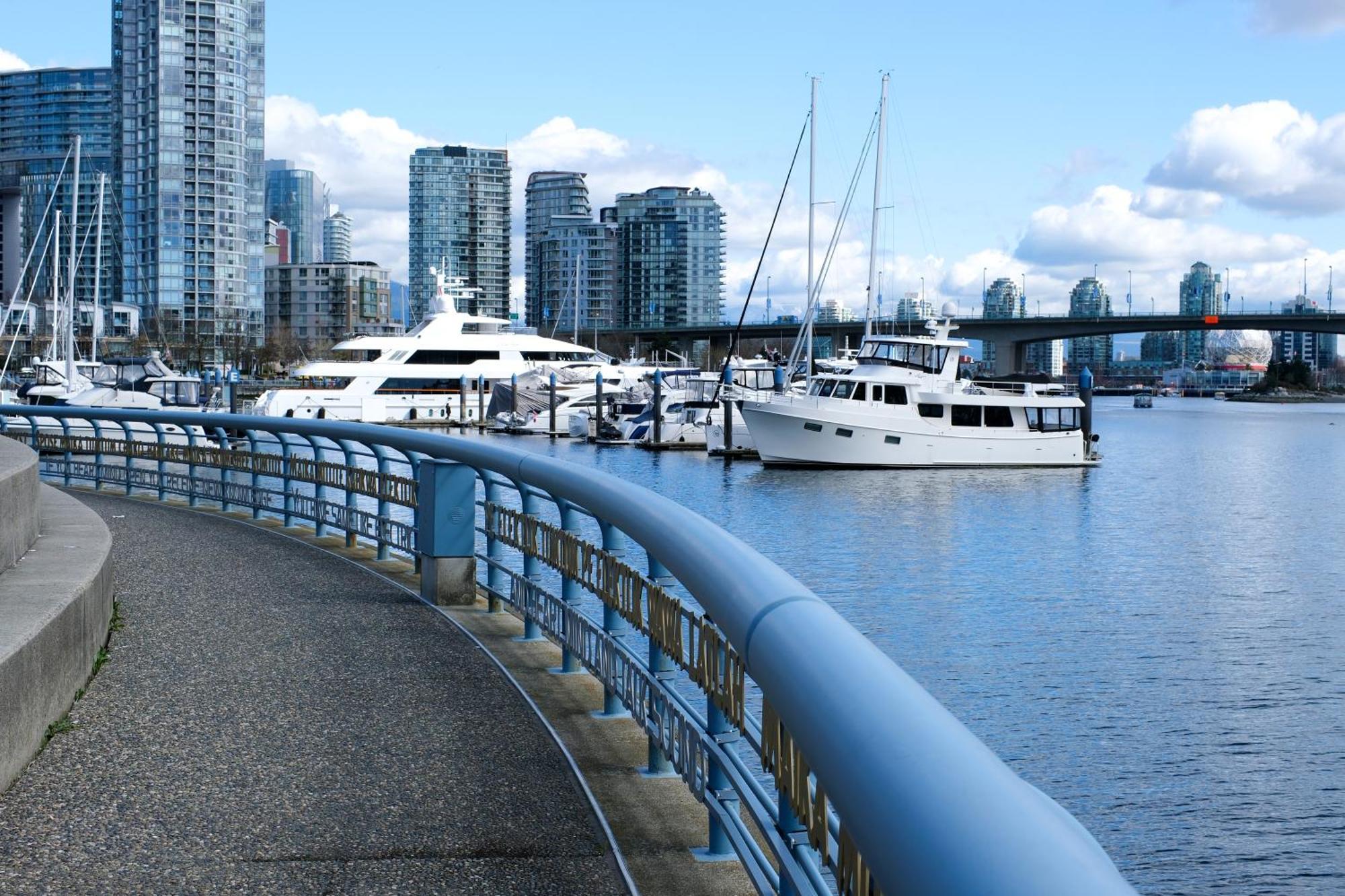 Diana'S Luxury Bed And Breakfast Vancouver Exterior photo