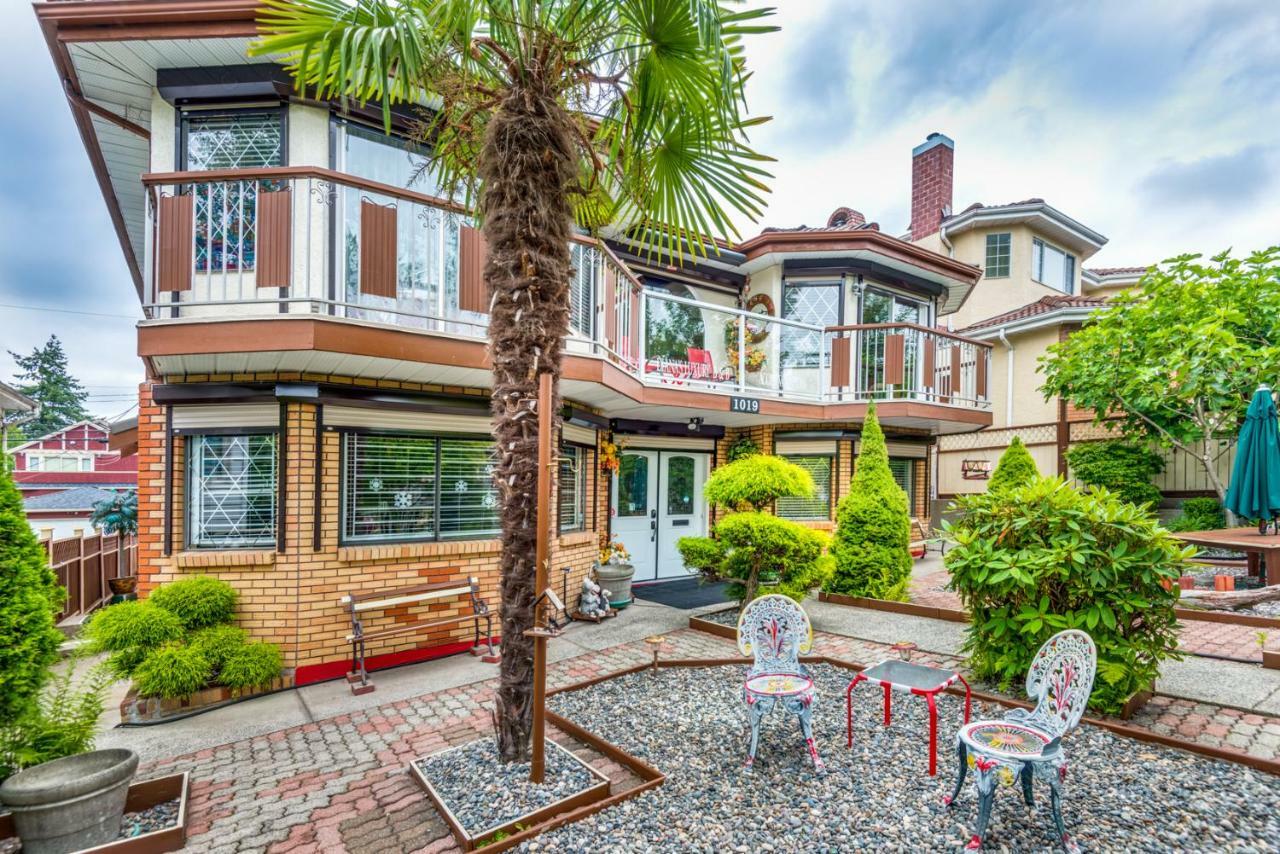 Diana'S Luxury Bed And Breakfast Vancouver Exterior photo